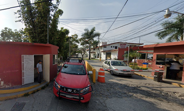 Casa en venta en Fracc. Las Fincas Jiutepec Morelos, ¡Compra directa con el Banco, no se aceptan créditos!