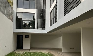 Casa en condominio en venta en la Col. Del Recreo