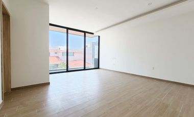 VENDO LUJOSA CASA LADO SOMBRA EN FRACC. COSTA DE ORO,
