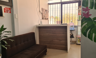 Este moderno hotel con amplio local comercial en el primer piso más sótano, cerca del aeropuerto, es una 'mina de oro' sin explotar.