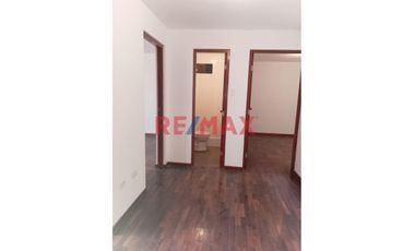 OCASIÓN VENDO DEPARTAMENTO 2DO PISO EXCELENTE UBICACION FRENTE A PARQUE URB MAYORAZGO!