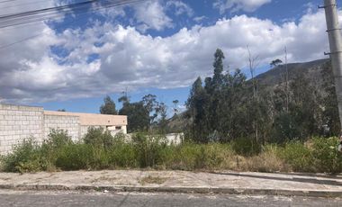 TERRENO EN VENTA MITAD DEL MUNDO QUITO NORTE