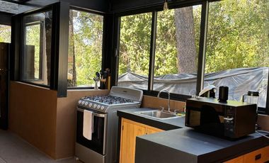 Venta de casa moderna en condominio