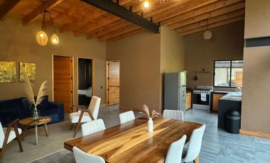 Venta de casa moderna en condominio