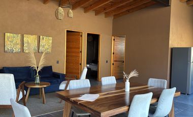 Venta de casa moderna en condominio