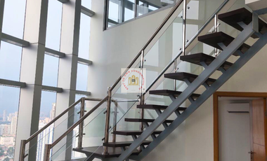 5 Bedroom Penthouse FOR SALE in One Central Makati