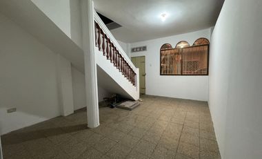 VENTA DE AMPLIA CASA EN AV. DOMINGO COMÍN – SUR DE GUAYAQUIL