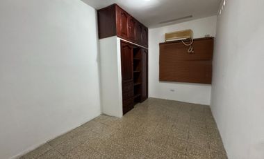 VENTA DE AMPLIA CASA EN AV. DOMINGO COMÍN – SUR DE GUAYAQUIL