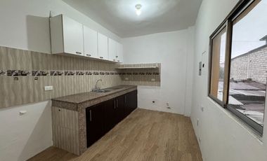 VENTA DE AMPLIA CASA EN AV. DOMINGO COMÍN – SUR DE GUAYAQUIL