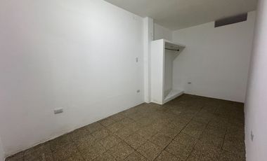 VENTA DE AMPLIA CASA EN AV. DOMINGO COMÍN – SUR DE GUAYAQUIL