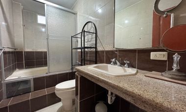 VENTA DE AMPLIA CASA EN AV. DOMINGO COMÍN – SUR DE GUAYAQUIL