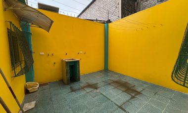 VENTA DE AMPLIA CASA EN AV. DOMINGO COMÍN – SUR DE GUAYAQUIL