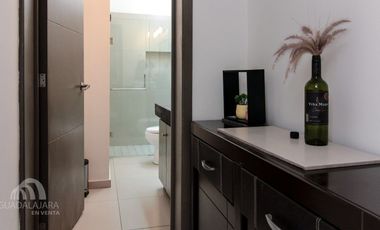 Casa en VENTA a dos cuadras de la Minerva, Guadalajara.