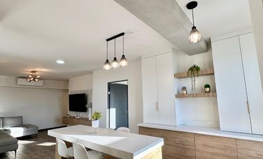 RENTO PRECIOSO CONDOMINIO TOTALMENTE AMUEBLADO, MAGNIFICA UBICACIÓN