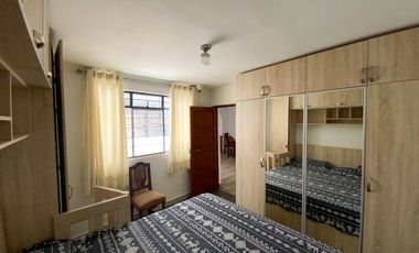 Venta De Hermosa Casa De 3 Pisos Ubicada En La Mejor Zona Del Rimac, En La Av La Capilla.