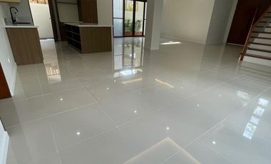 5BR HOUSE & LOT; BF NORTHWEST - BF HOMES, PARANAQUE CITY - FOR SALE