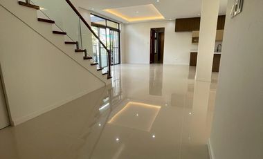 5BR HOUSE & LOT; BF NORTHWEST - BF HOMES, PARANAQUE CITY - FOR SALE