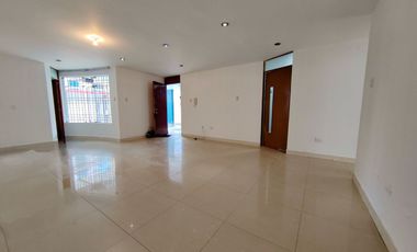 Venta de departamento de 3 habitaciones  en Alto Selva Alegre, Arequipa