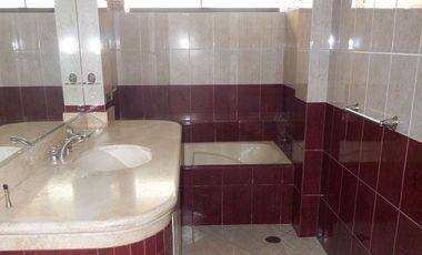 ¡Vive el lujo y la comodidad en Las Lagunas de La Molina! Alquiler/venta