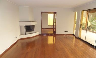 ¡Vive el lujo y la comodidad en Las Lagunas de La Molina! Alquiler/venta