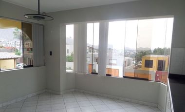 ¡Vive el lujo y la comodidad en Las Lagunas de La Molina! Alquiler/venta