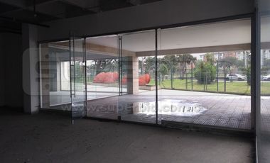 LOCAL COMERCIAL 114, INT. 141, EDIFICIO ZONA FRANCA BUSINESS CENTER