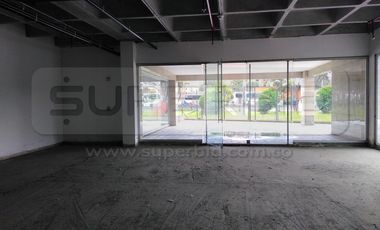 LOCAL COMERCIAL 114, INT. 141, EDIFICIO ZONA FRANCA BUSINESS CENTER