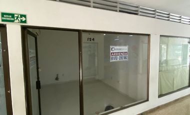 SE ARRIENDA OFICINA  CC ALTAMONTE