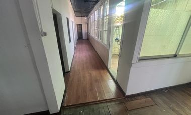 Casa sólida en Santiago Centro, Metro Ñuble.