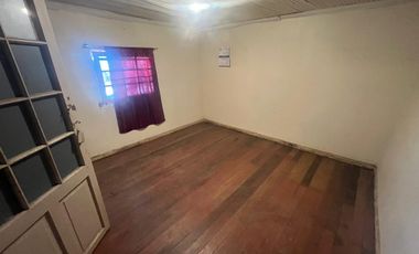 Casa sólida en Santiago Centro, Metro Ñuble.