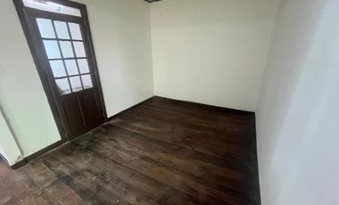 Casa sólida en Santiago Centro, Metro Ñuble.