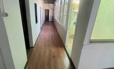 Casa sólida en Santiago Centro, Metro Ñuble.