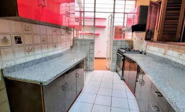 ¡OPORTUNIDAD EN BARRANCO, DEPARTAMENTO EN 2DO PISO!