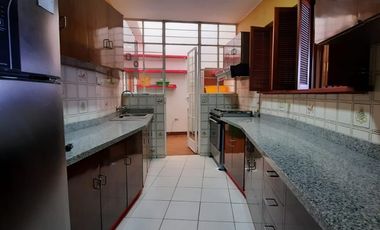 ¡OPORTUNIDAD EN BARRANCO, DEPARTAMENTO EN 2DO PISO!