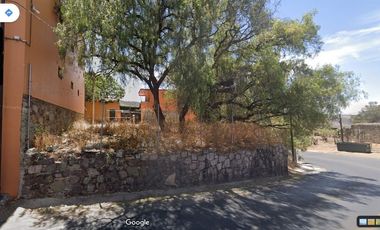 TERRENO EN ESQUINA EN VALENCIANA GUANAJUATO