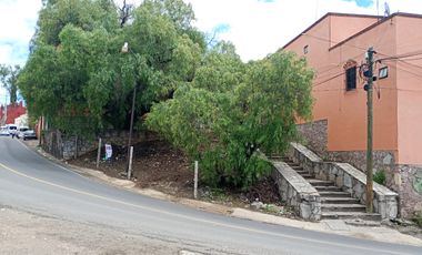 TERRENO EN ESQUINA EN VALENCIANA GUANAJUATO