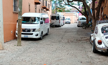 TERRENO EN ESQUINA EN VALENCIANA GUANAJUATO