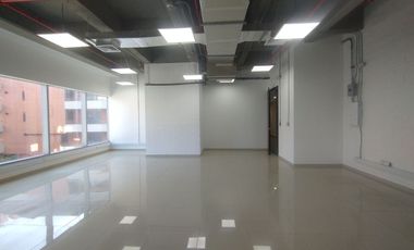 Oficina en arriendo en Alto Prado.