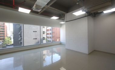 Oficina en arriendo en Alto Prado.