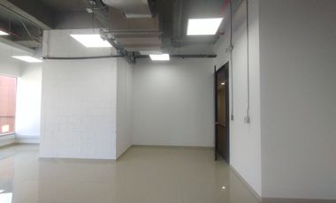 Oficina en arriendo en Alto Prado.