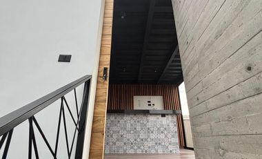 Hermosa Casa en Sendas Capital norte con seguridad 24/7.