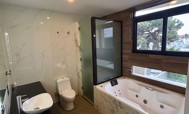 Hermosa Casa en Sendas Capital norte con seguridad 24/7.