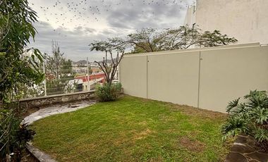 Hermosa Casa en Sendas Capital norte con seguridad 24/7.