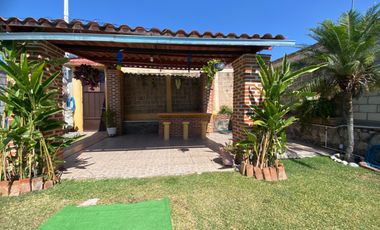 Casa en Venta sola con alberca jardín amplio en Yautepec Morelos