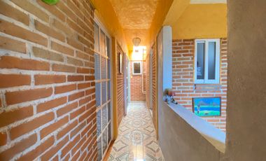 Casa en Venta sola con alberca jardín amplio en Yautepec Morelos