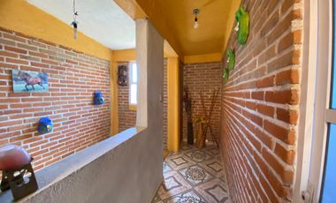 Casa en Venta sola con alberca jardín amplio en Yautepec Morelos