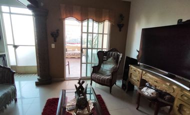 Se vende Casa de una sola planta con 2 recámaras en  200 m2 de construcción. Colonia El Empleado, Cuernavaca, Mor.