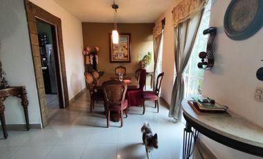 Se vende Casa de una sola planta con 2 recámaras en  200 m2 de construcción. Colonia El Empleado, Cuernavaca, Mor.