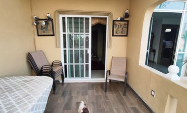 Se vende Casa de una sola planta con 2 recámaras en  200 m2 de construcción. Colonia El Empleado, Cuernavaca, Mor.