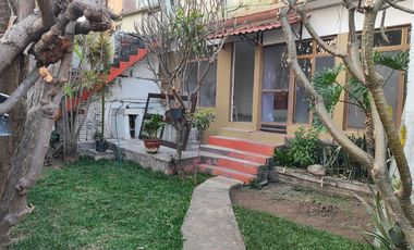 Se vende Casa de una sola planta con 2 recámaras en  200 m2 de construcción. Colonia El Empleado, Cuernavaca, Mor.
